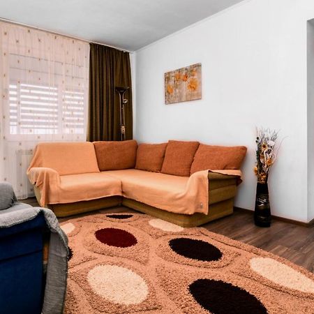 Ioly Apartments Констанца Екстериор снимка