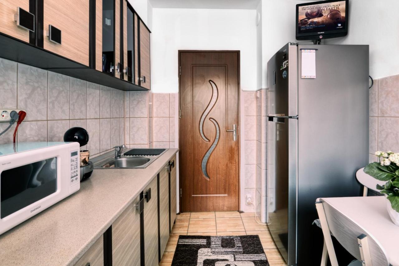 Ioly Apartments Констанца Екстериор снимка